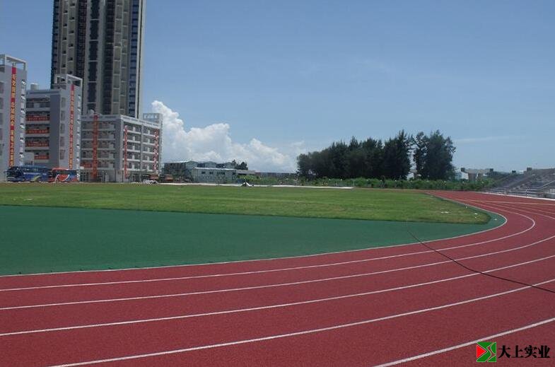 運(yùn)動場塑膠跑道