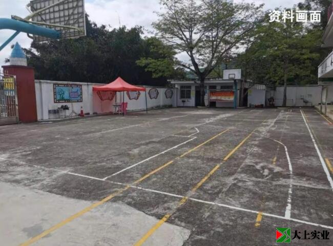 學(xué)校塑膠運(yùn)動場建設(shè)前