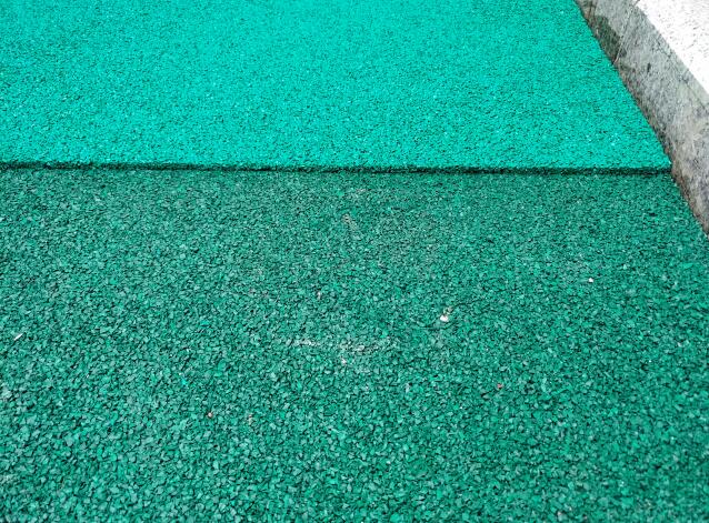 epdm塑膠地面多少錢一平？