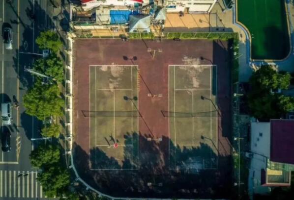 網(wǎng)球場翻新